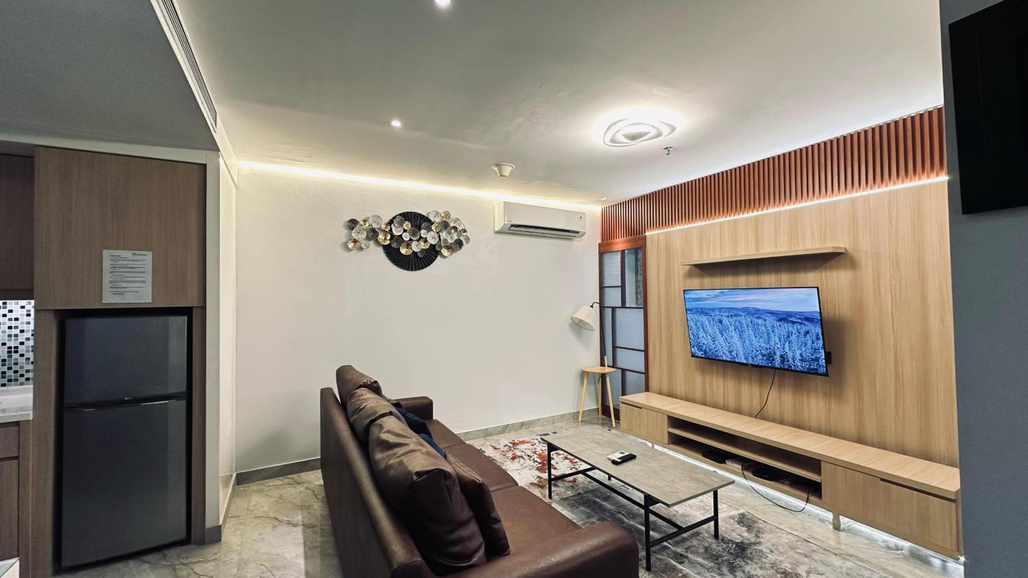 The H Tower Rasuna Suites Kuningan Jakarta By Villaloka Dış mekan fotoğraf